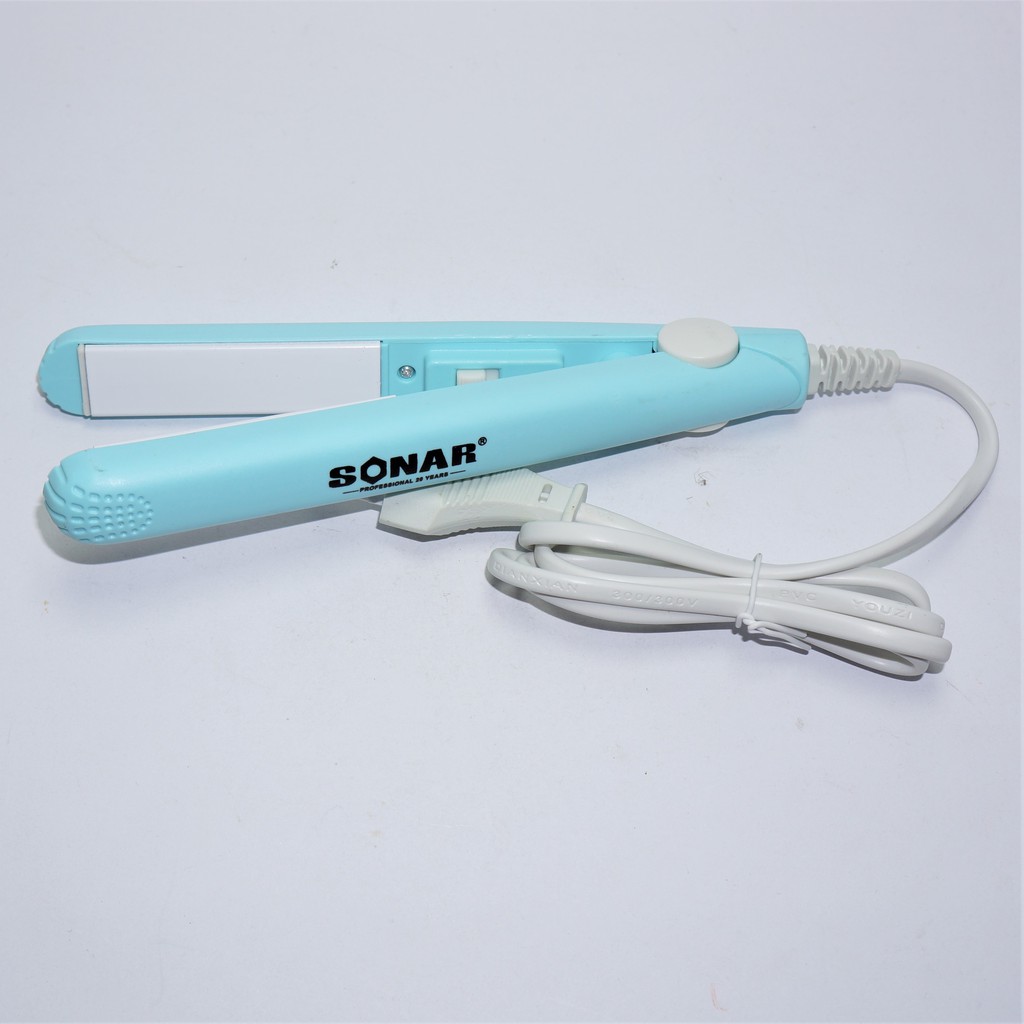 Sien Collection Catok Rambut Lurus Sonar SN-228 / Catok Rambut Mini / Hair Straightener Iron For Travelling / Catok Rambut Portable / Catokan Rambut / Alat Pelurus Rambut / Pelurus Rambut Profesional / Catok Rambut Sonar Murah Sien Collection Catok Rambut Lurus Sonar SN-228 / Catok Rambut Mini / Hair Straightener Iron For Travelling / Catok Rambut Portable / Catokan Rambut / Alat Pelurus Rambut / Pelurus Rambut Profesional / Catok Rambut Sonar Murah