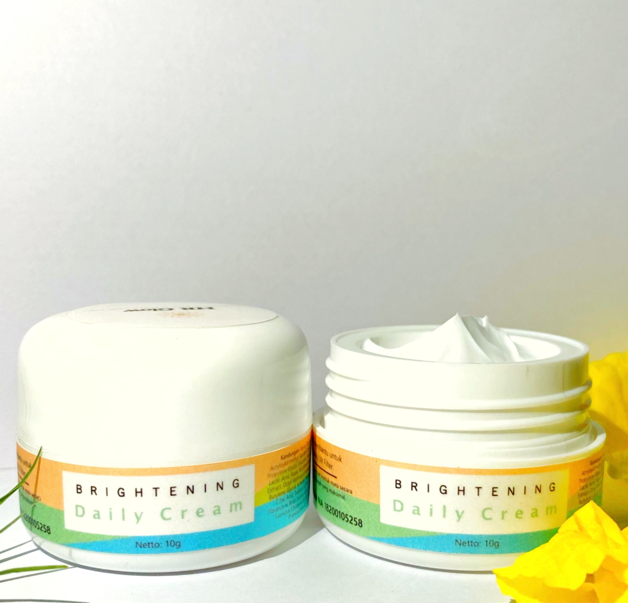 PROMO COD DAY CREAM WHITENING WITH SUNCREEN - HR GLOW 10gr - Original BPOM / cream pemutih wajah glowing / krim pengilang flek hitam / bibit pemutih / bibit cair infus / cream wajah / cream pemutih / Cream dokter / krim wajah / krim halal PROMO COD DAY CREAM WHITENING WITH SUNCREEN - HR GLOW 10gr - Original BPOM / cream pemutih wajah glowing / krim pengilang flek hitam / bibit pemutih / bibit cair infus / cream wajah / cream pemutih / Cream dokter / krim wajah / krim halal