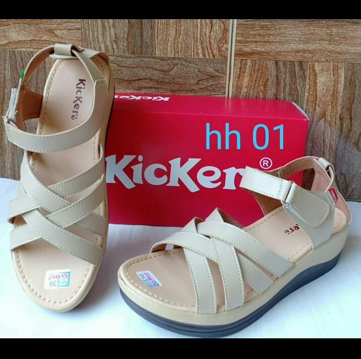 Bisa COD Kickers Sandal Sepatu Wanita Krem Polos Uk 37 38 39 40 Bisa COD Kickers Sandal Sepatu Wanita Krem Polos Uk 37 38 39 40