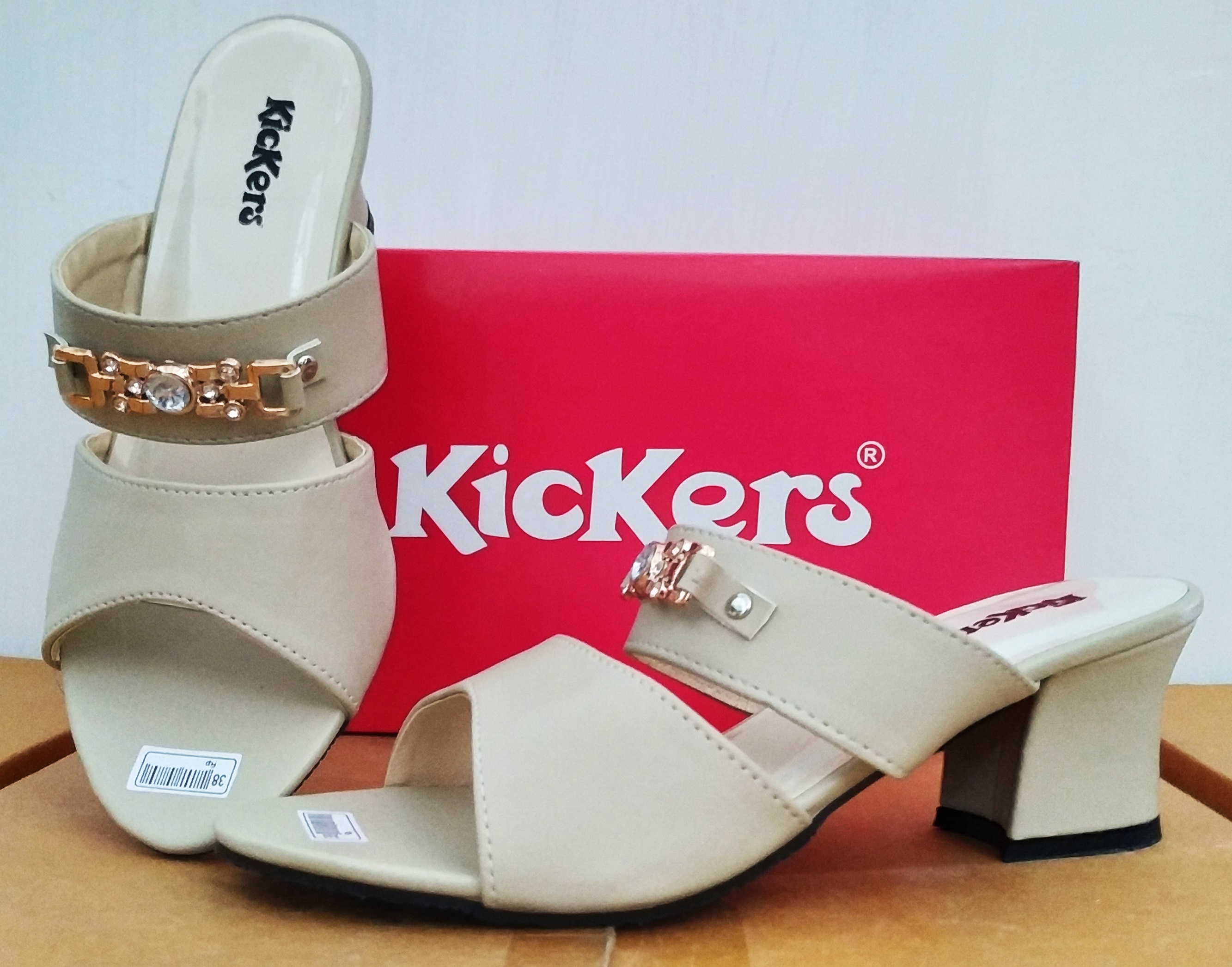 SANDAL PERSTA WANITA SANDAL WEDGES WANITA SENDAL KICKERS WANITA SANDAL PERSTA WANITA SANDAL WEDGES WANITA SENDAL KICKERS WANITA