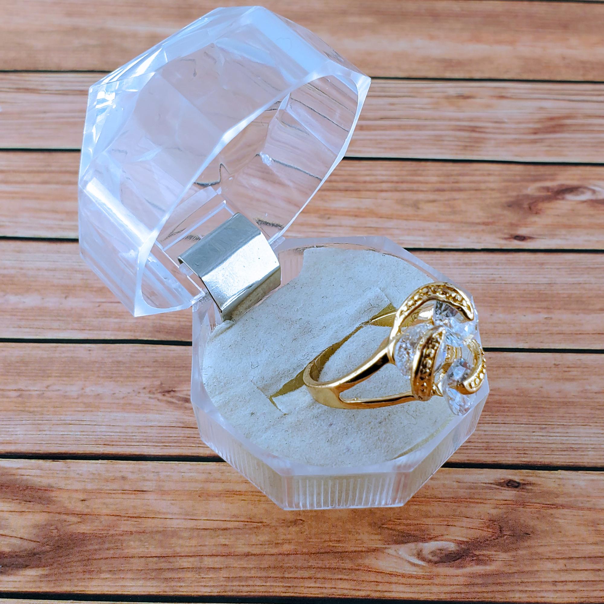 chien- hung cincin permata tiga berlian perhiasan wanita chien- hung cincin permata tiga berlian perhiasan wanita