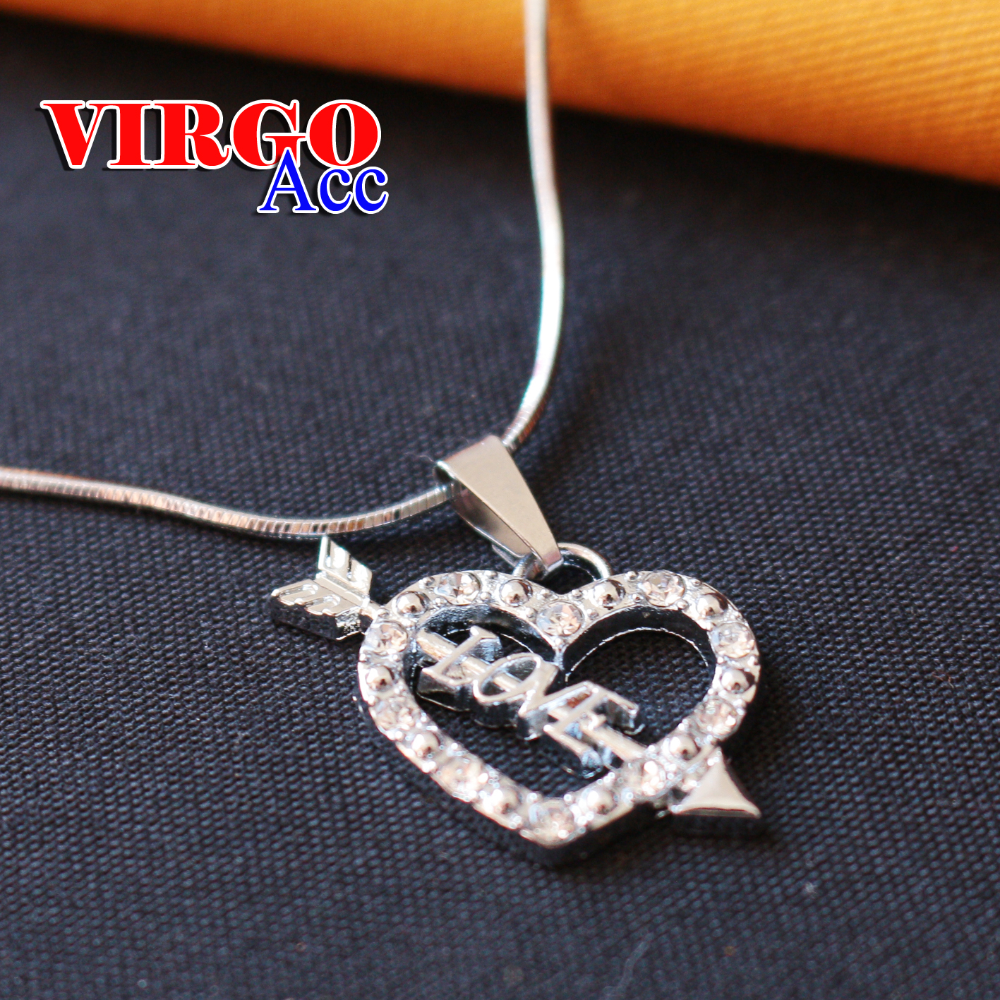 TERBARU Kalung Titanium Wanita Liontin Love Anti Karat Dan Luntur High Quality TERBARU Kalung Titanium Wanita Liontin Love Anti Karat Dan Luntur High Quality
