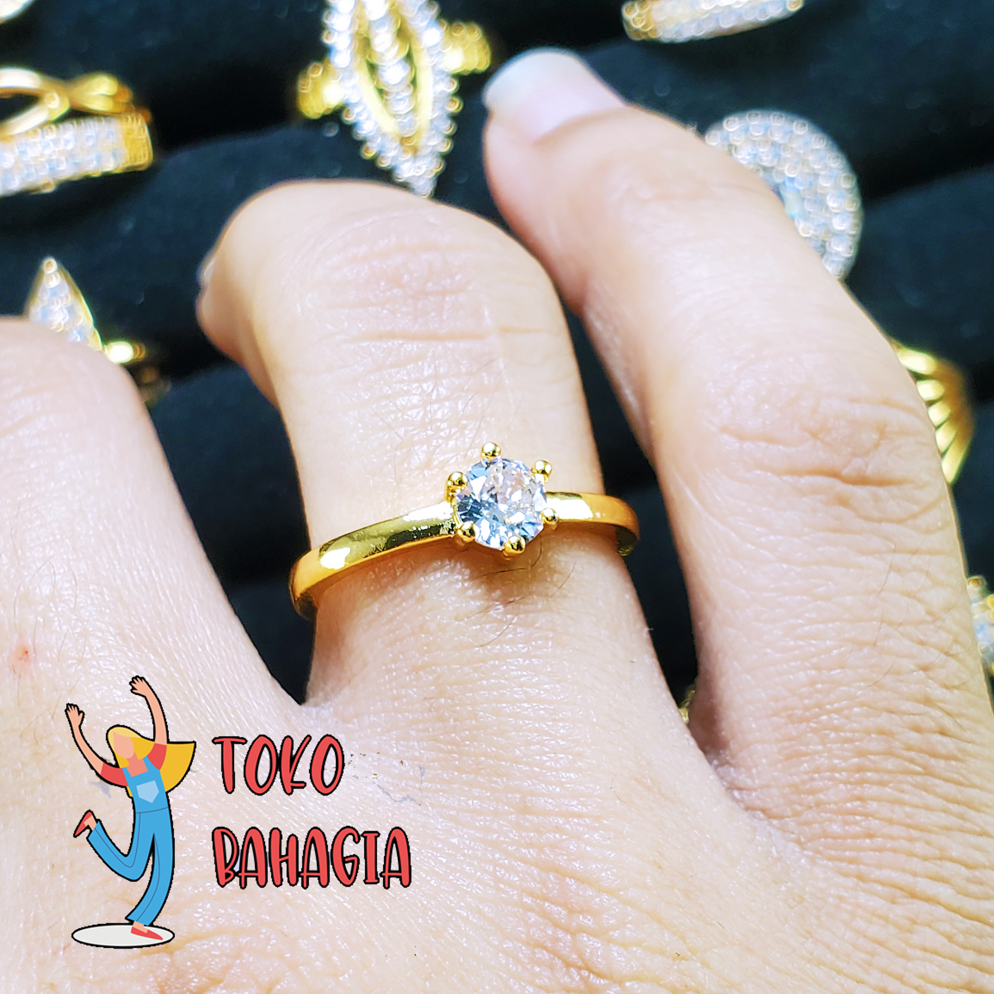 Bahagia Store Cincin Fhasion Wanita Cantik Motif Mata Satu Gold 24K Bahagia Store Cincin Fhasion Wanita Cantik Motif Mata Satu Gold 24K