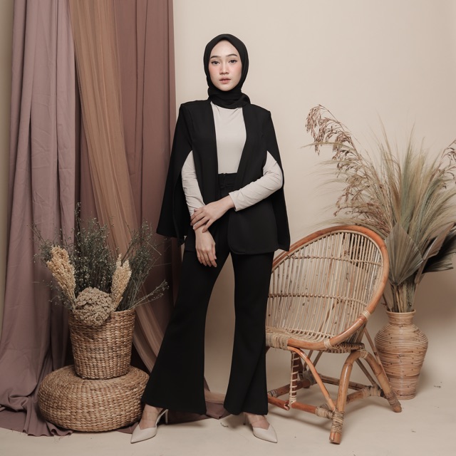 Uniq Cape Blazer / Blazer Wanita Kekinian / Blazer Wanita Terbaru 2020 / Cape Wanita Kekinian / Baju Kantor Wanita Kekinian / Cape Blazer / Blazer & Rompi / Blazer Uniq Cape Blazer / Blazer Wanita Kekinian / Blazer Wanita Terbaru 2020 / Cape Wanita Kekinian / Baju Kantor Wanita Kekinian / Cape Blazer / Blazer & Rompi / Blazer