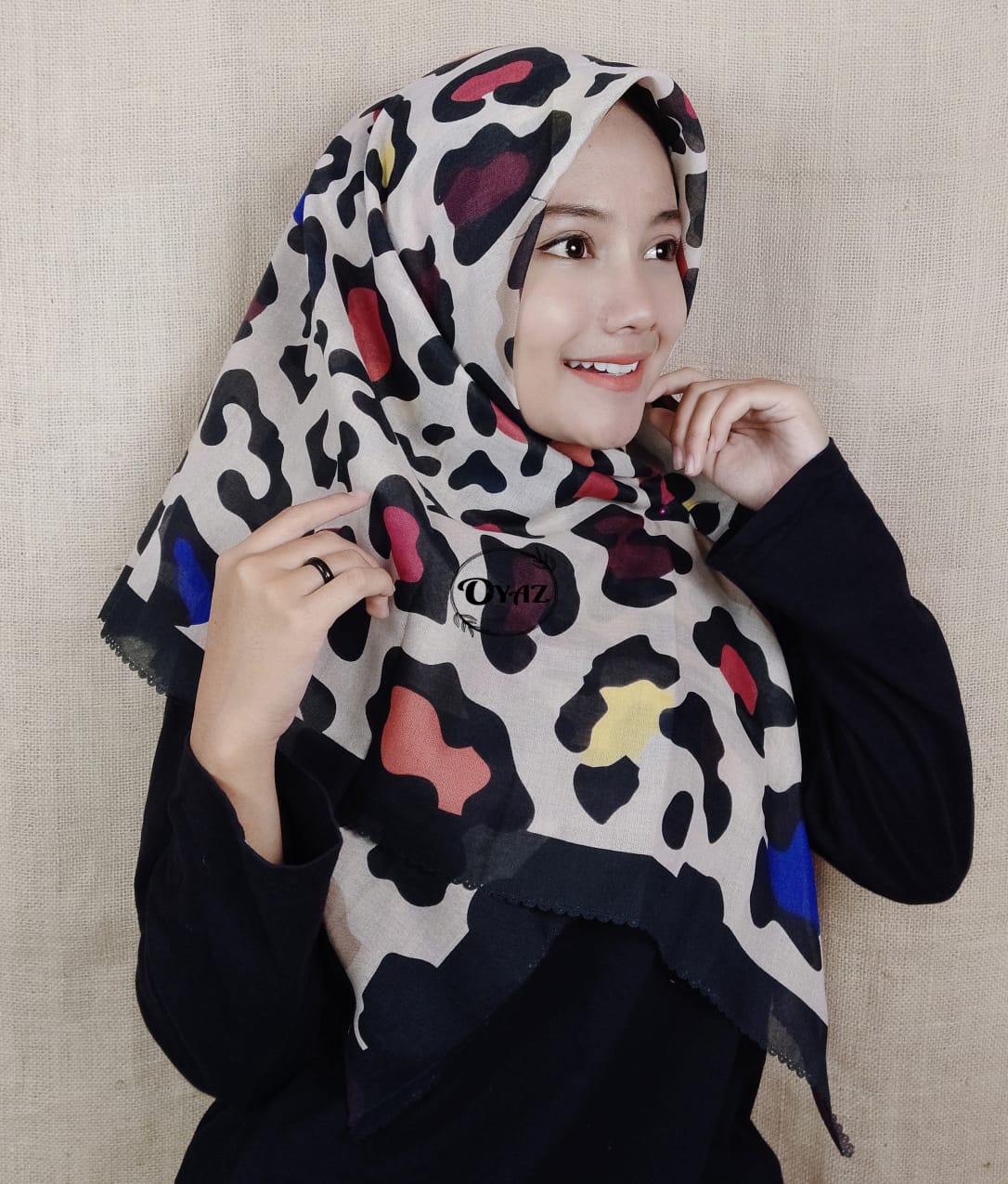 HIJAB SEGI EMPAT VOAL MOTIF PREMIUM / KERUDUNG SEGI EMPAT LASER CUTTING HIJAB SEGI EMPAT VOAL MOTIF PREMIUM / KERUDUNG SEGI EMPAT LASER CUTTING