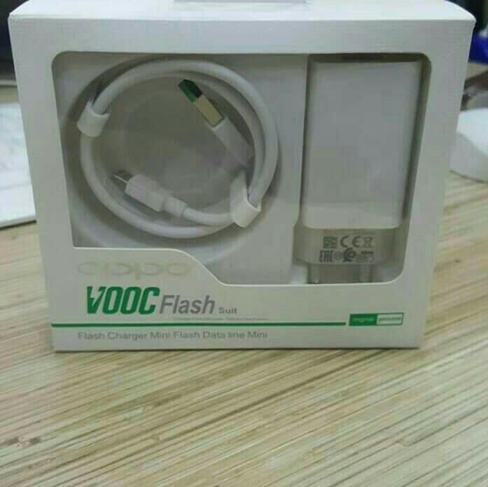 Bayar Di Tempat COD Charger Cas OPPO F1 Plus - F3 Plus - F5 - F7 - F9 - R7s - N3 - Find 7 VOOC Fast Charging ORIGINAL Carger Cass Hp Handphone OPPO OPO F9 ORI 4A Flash Charge Mikro Micro USB AK779 Pengisian Cepat Bayar Di Tempat COD Charger Cas OPPO F1 Plus - F3 Plus - F5 - F7 - F9 - R7s - N3 - Find 7 VOOC Fast Charging ORIGINAL Carger Cass Hp Handphone OPPO OPO F9 ORI 4A Flash Charge Mikro Micro USB AK779 Pengisian Cepat