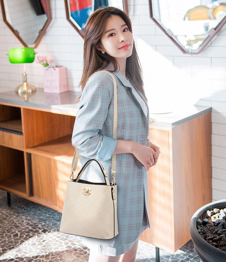 RIN.ID/ TAS SELEMPANG WANITA / TOP HANDLE / TAS SELEMPANG FASHION WANITA / TAS SELEMPANG WANITA TERBARU MURAH / TAS SELEMPANG WANITA IMPORT BATAM / TAS SELEMPANG WAINITA IMPORT KOREA/TAS SELEMPANG NEW 2020/COD/BAYAR DITEMPAT/SAVE LOCAL PRODUCT RIN.ID/ TAS SELEMPANG WANITA / TOP HANDLE / TAS SELEMPANG FASHION WANITA / TAS SELEMPANG WANITA TERBARU MURAH / TAS SELEMPANG WANITA IMPORT BATAM / TAS SELEMPANG WAINITA IMPORT KOREA/TAS SELEMPANG NEW 2020/COD/BAYAR DITEMPAT/SAVE LOCAL PRODUCT