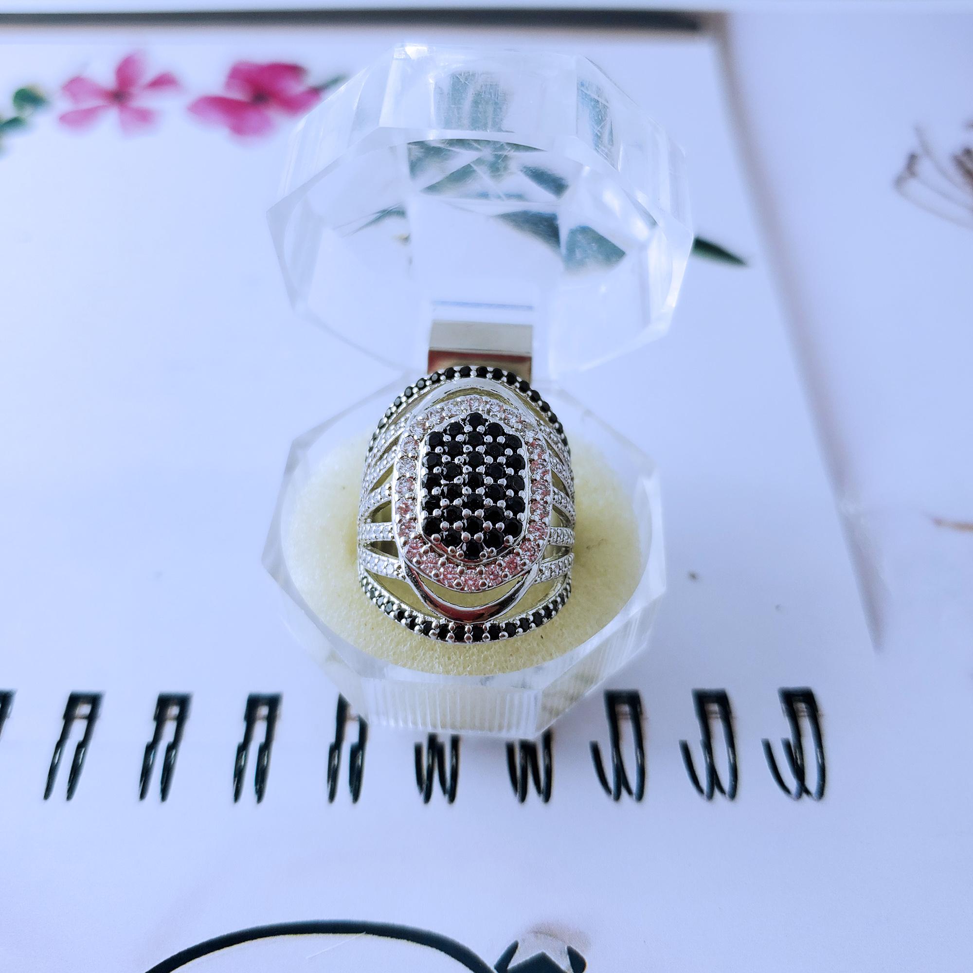 Cincin Cantik Xuping Wanita Permata Mata Hitam Elegant - Silver 698 Cincin Cantik Xuping Wanita Permata Mata Hitam Elegant - Silver 698