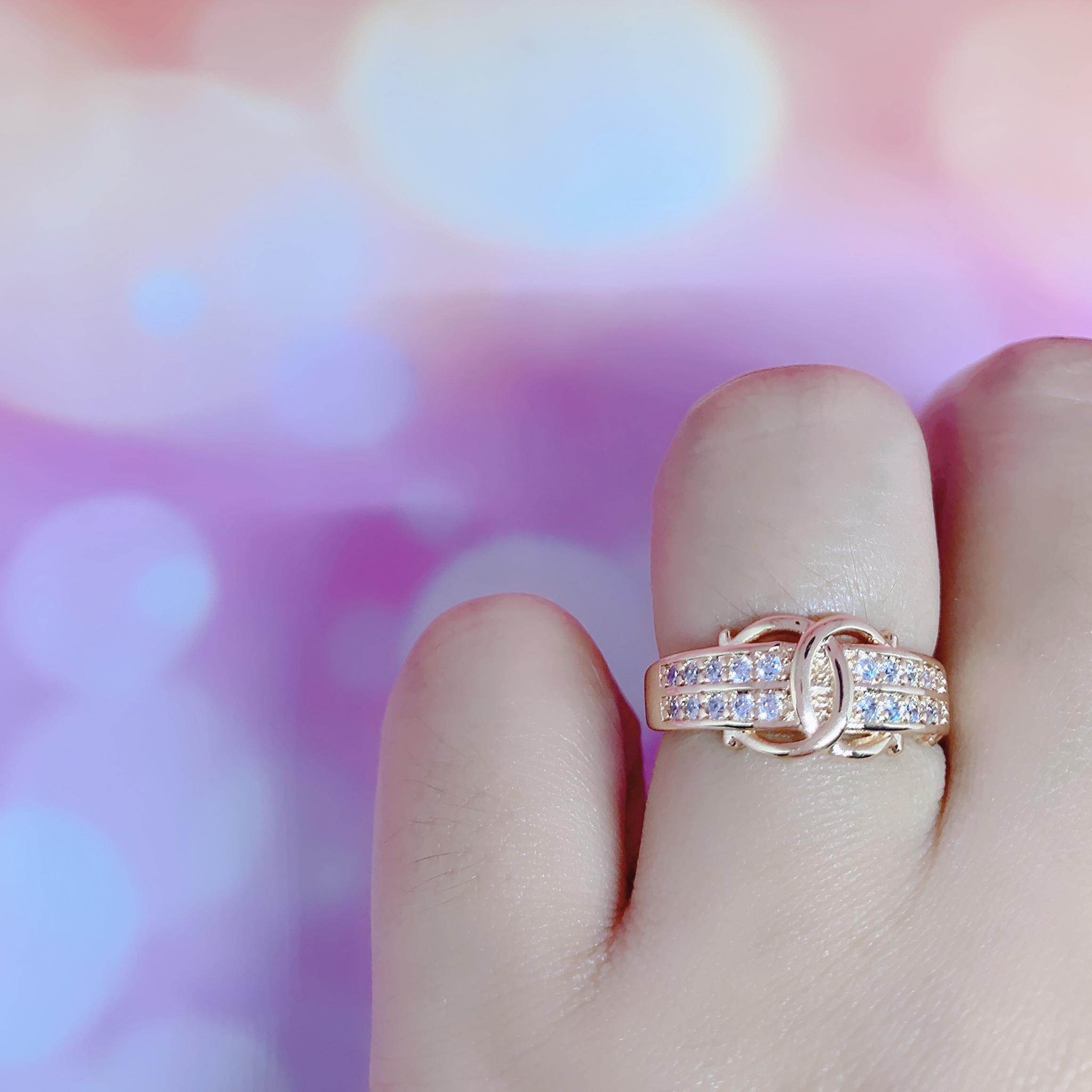 Cincin Xuping Gold Fashion Wanita Motif Permata Bunga Perhiasan Wanita *21 Cincin Xuping Gold Fashion Wanita Motif Permata Bunga Perhiasan Wanita *21