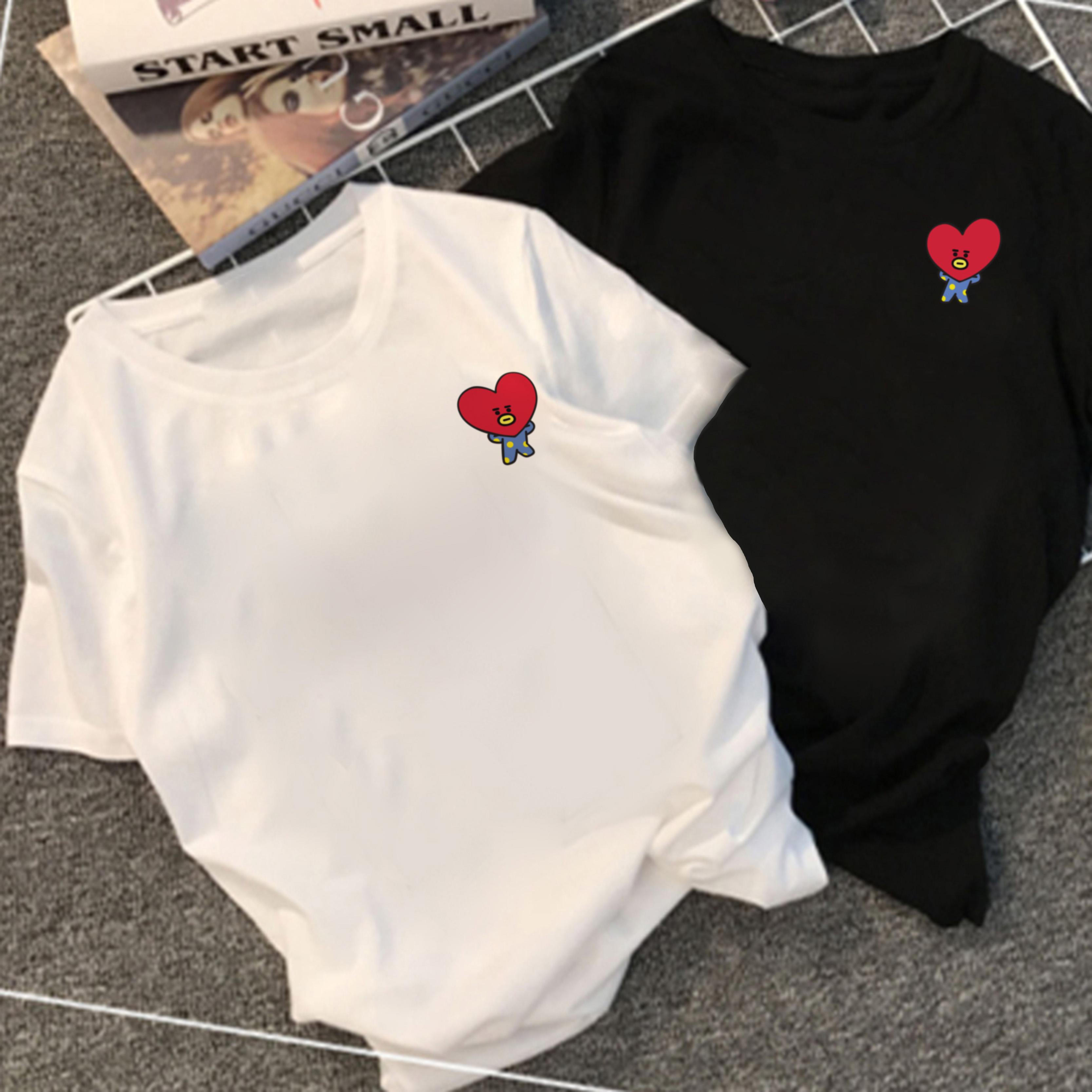 Kaos BTS V Chibi BT21 Tata Pose Kaos BTS V Chibi BT21 Tata Pose