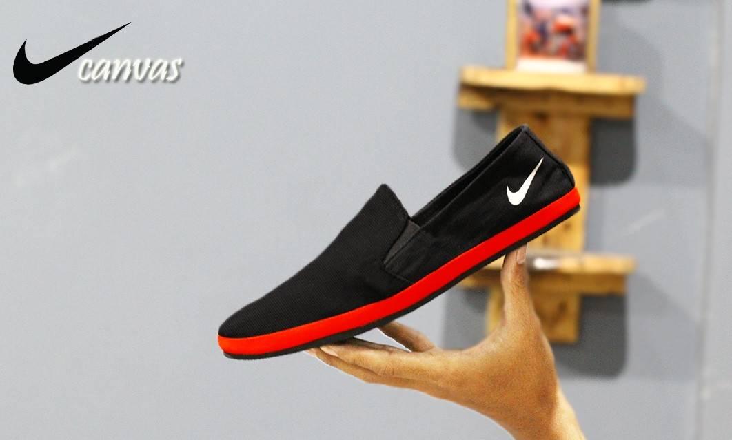 sepatu slip on sepatu kanvas slop pria not crocodile kickers sepatu slip on sepatu kanvas slop pria not crocodile kickers