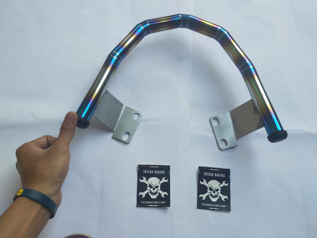 Behel/pegangan Belakang Stainlees Stell Honda Scoopy Variasi Twotone Thailook Behel/pegangan Belakang Stainlees Stell Honda Scoopy Variasi Twotone Thailook
