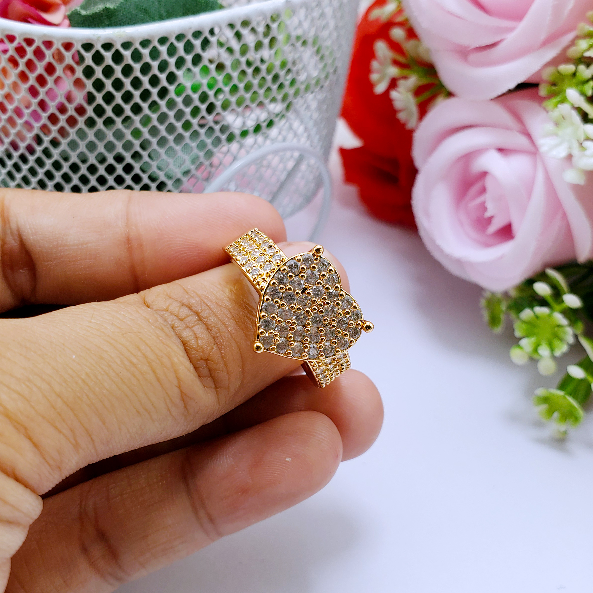 tianshi cincin motif love full permata gold perhiasan wanita tianshi cincin motif love full permata gold perhiasan wanita