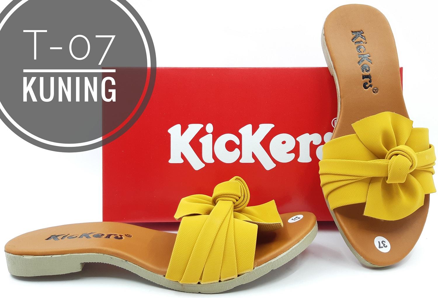 Fashion Sandal Wanita Kickers Kode T-07 Fashion Sandal Wanita Kickers Kode T-07