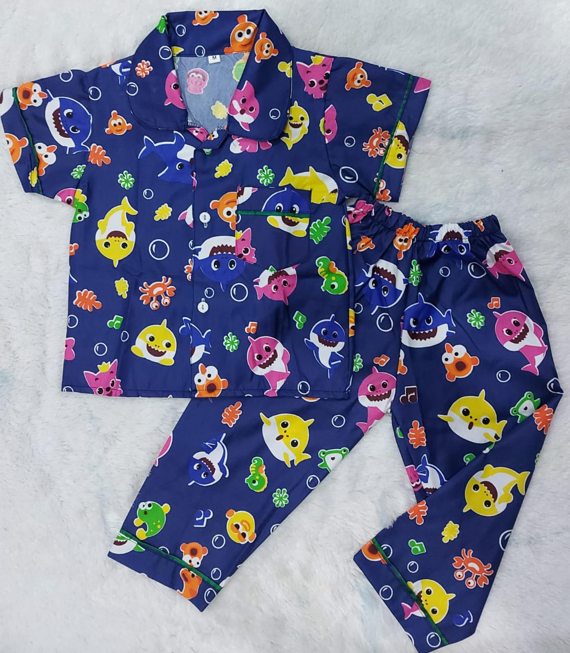 PIYAMA ANAK MOTIF IKAN HIU/BAJU TIDUR ANAK KARTUN/PAKAIAN TIDUR ANAK KARAKTER PIYAMA ANAK MOTIF IKAN HIU/BAJU TIDUR ANAK KARTUN/PAKAIAN TIDUR ANAK KARAKTER