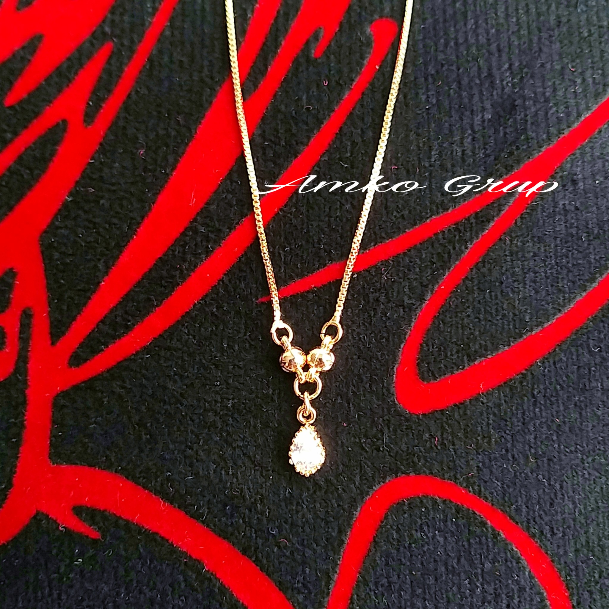 XUPING KALUNG ANAK LIONTIN OVAL TETES PERMATA GOLD ANTI LUNTUR NEW XUPING KALUNG ANAK LIONTIN OVAL TETES PERMATA GOLD ANTI LUNTUR NEW
