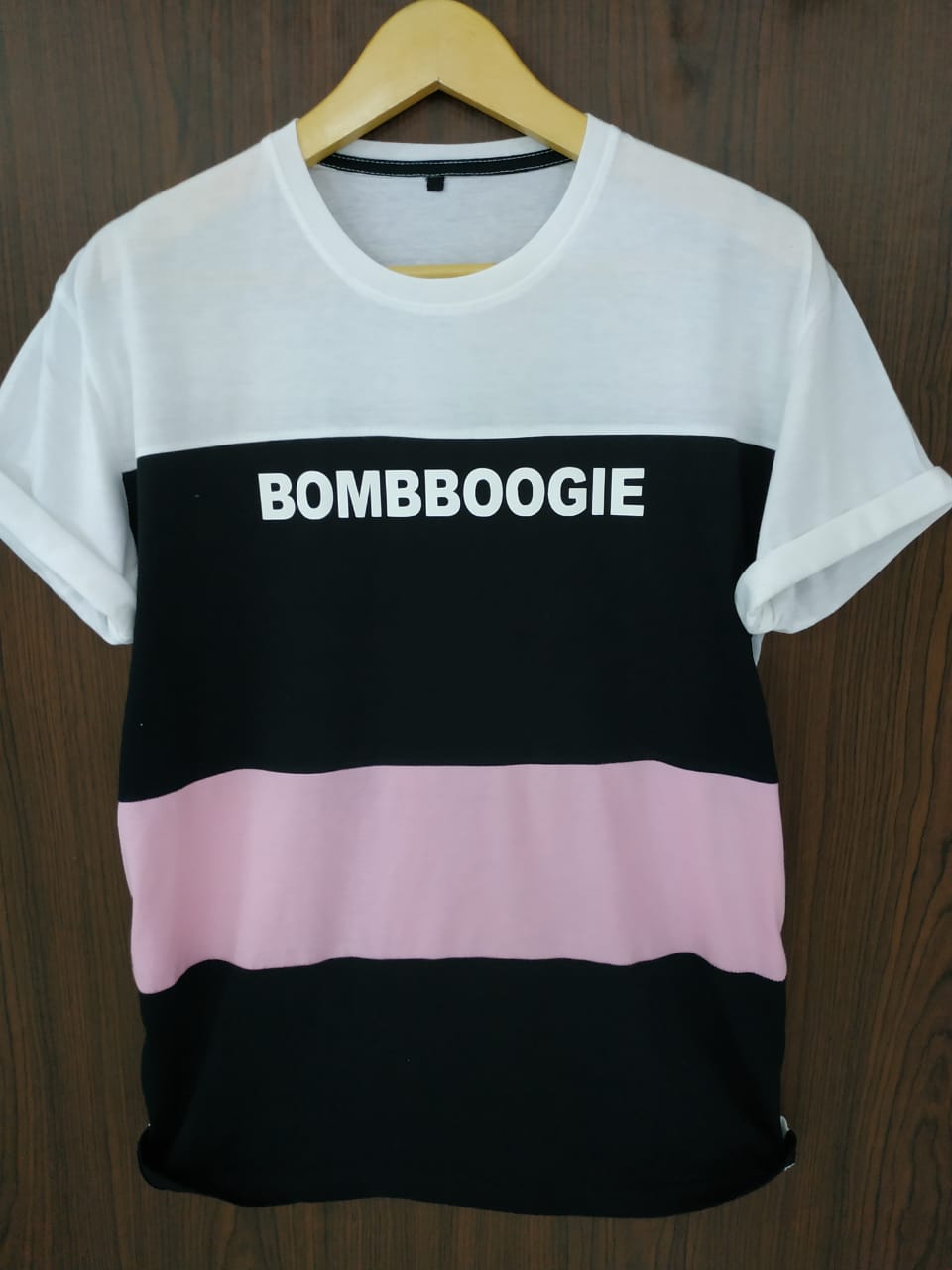 Kaos Distro original asli/kaos 100% cotton/kaos distro pria keren/kaos distro keren/kaos untuk pria dan wanita Kaos Distro original asli/kaos 100% cotton/kaos distro pria keren/kaos distro keren/kaos untuk pria dan wanita