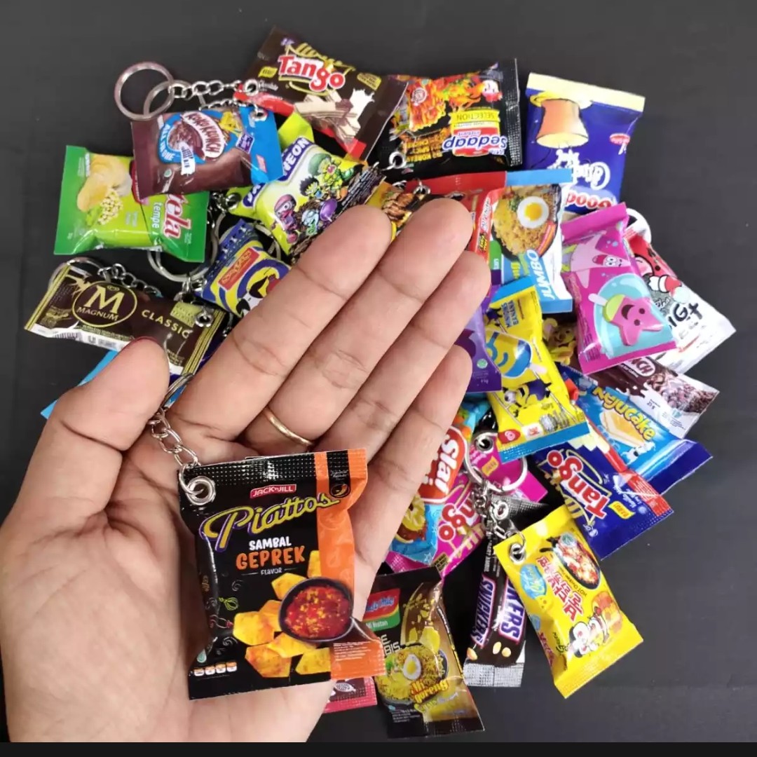 Gantungan kunci snak beli 1 Gratis 1 Gantungan kunci snak beli 1 Gratis 1