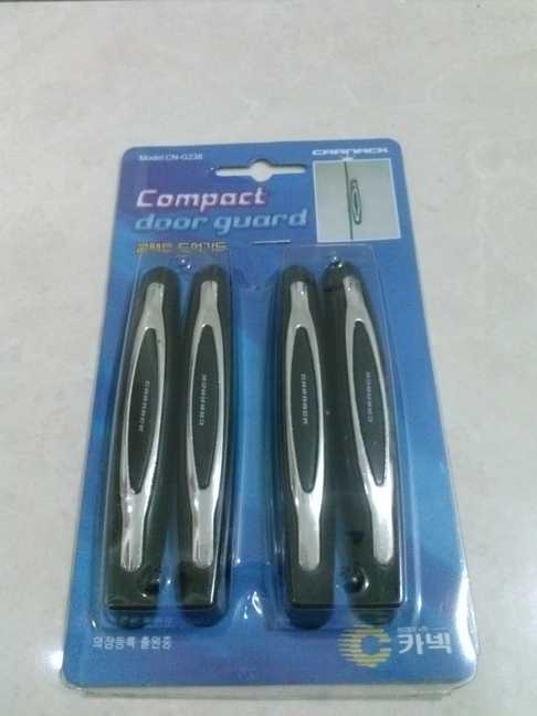 Door Guard Compact Hitam Door Guard Compact Hitam