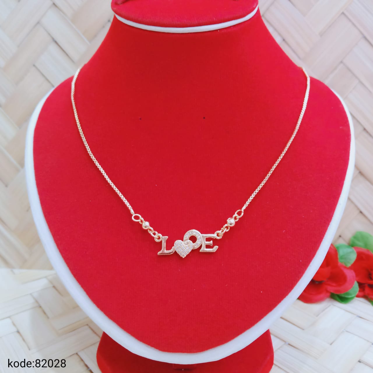 Ciremai Store - Kalung Set Liontin Lapis Emas 18K Mirip Emas asli - Kalung Anti Karat - Kalung Wanita Ciremai Store - Kalung Set Liontin Lapis Emas 18K Mirip Emas asli - Kalung Anti Karat - Kalung Wanita