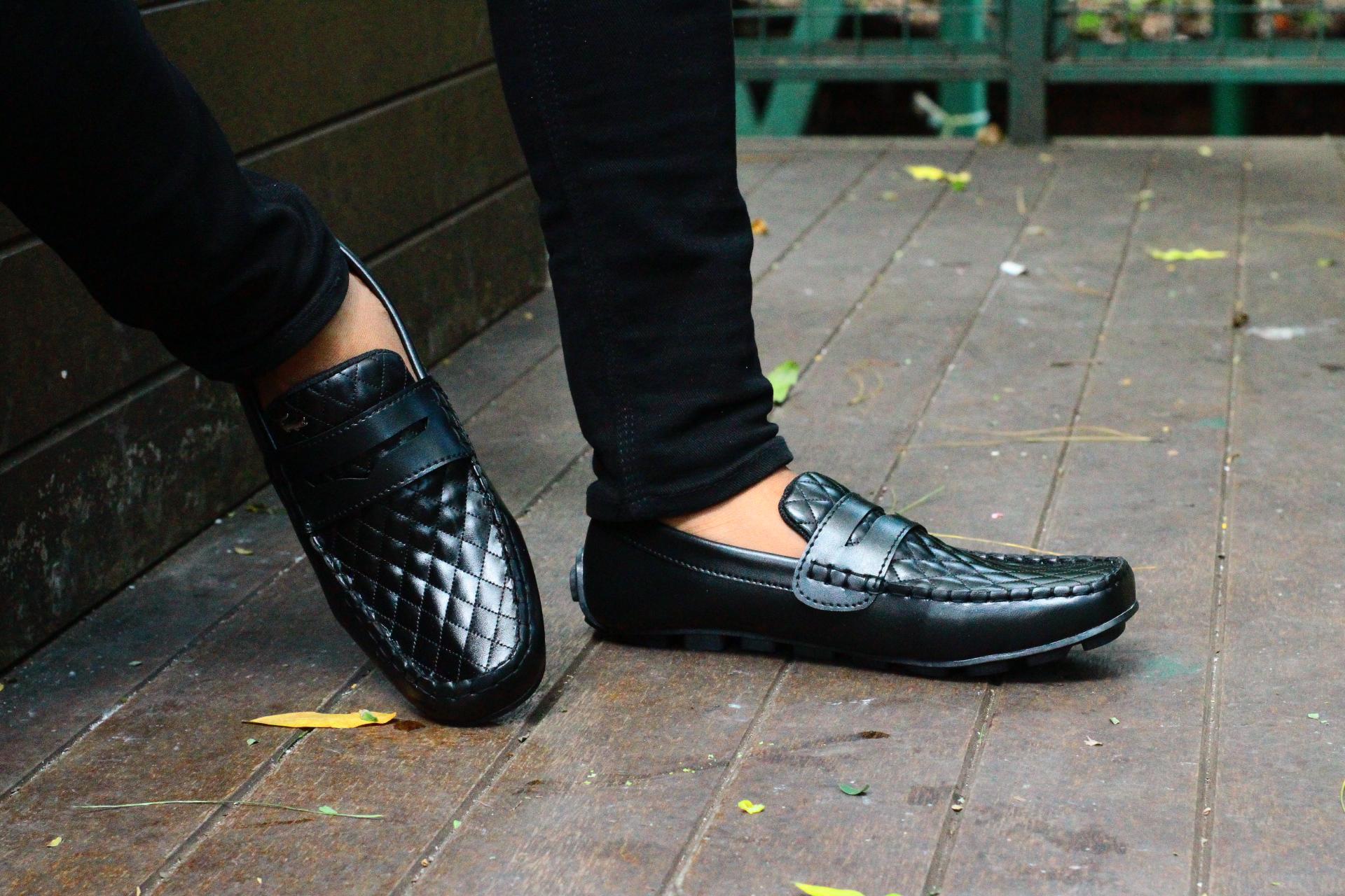 Sepatu casual pria / sepatu kulit sintetis slop slop slip on pantofel / sepatu loafers pria kasual Sepatu casual pria / sepatu kulit sintetis slop slop slip on pantofel / sepatu loafers pria kasual