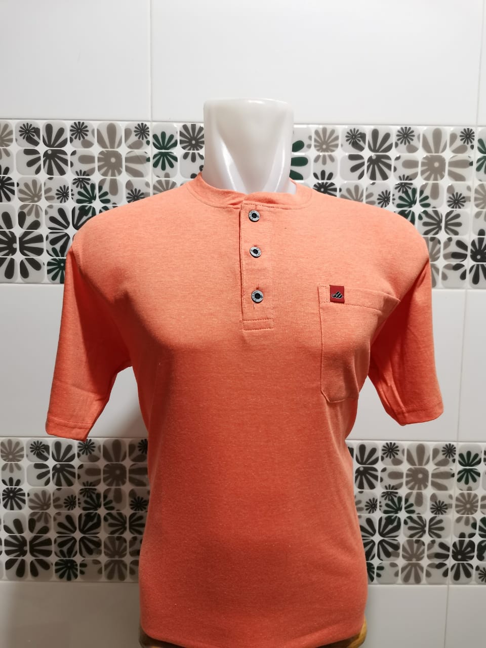 LISO WEAR- KAOS ONECK KANCING PRIA LENGAN PENDEK LISO WEAR- KAOS ONECK KANCING PRIA LENGAN PENDEK