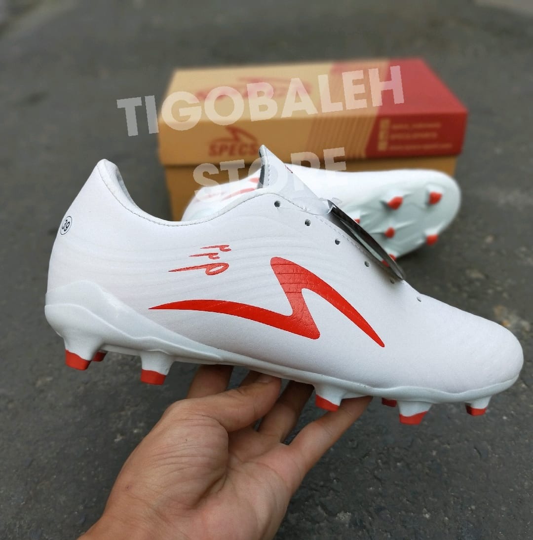 Sepatu sepak bola / sepatu olahraga / Pembayaran di tempat ( COD ) Sepatu sepak bola / sepatu olahraga / Pembayaran di tempat ( COD )