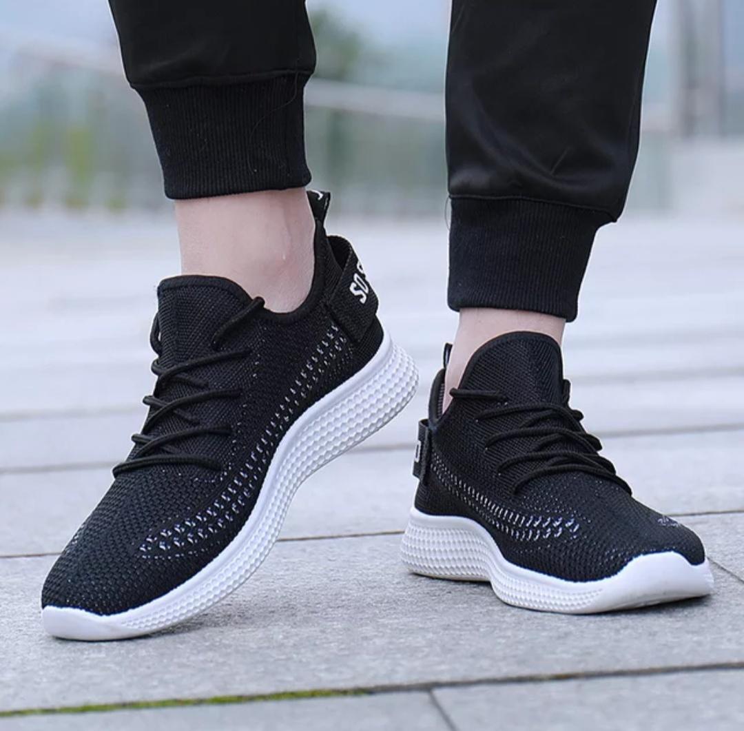 Sepatu Sneakers Import Korean Ringan Sport Casual Mens Fashion Sneakers Soft Casual Sports Shoes Sepatu Sneakers Import Korean Ringan Sport Casual Mens Fashion Sneakers Soft Casual Sports Shoes