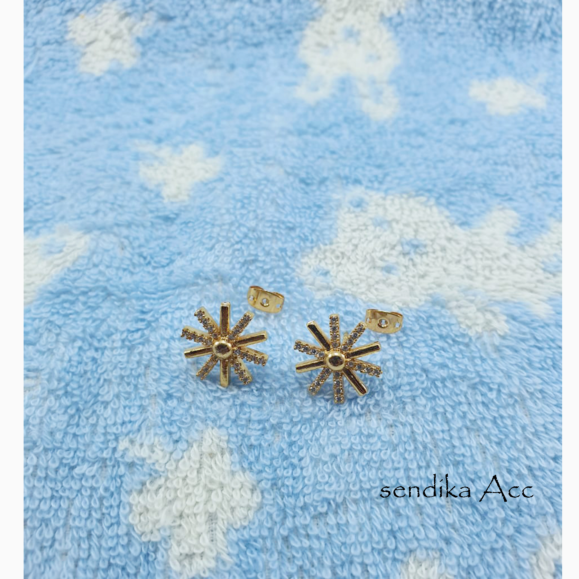 Anting Xuping Glod Perhiasan Fashion Wanita Motif Tusuk Anting Xuping Glod Perhiasan Fashion Wanita Motif Tusuk