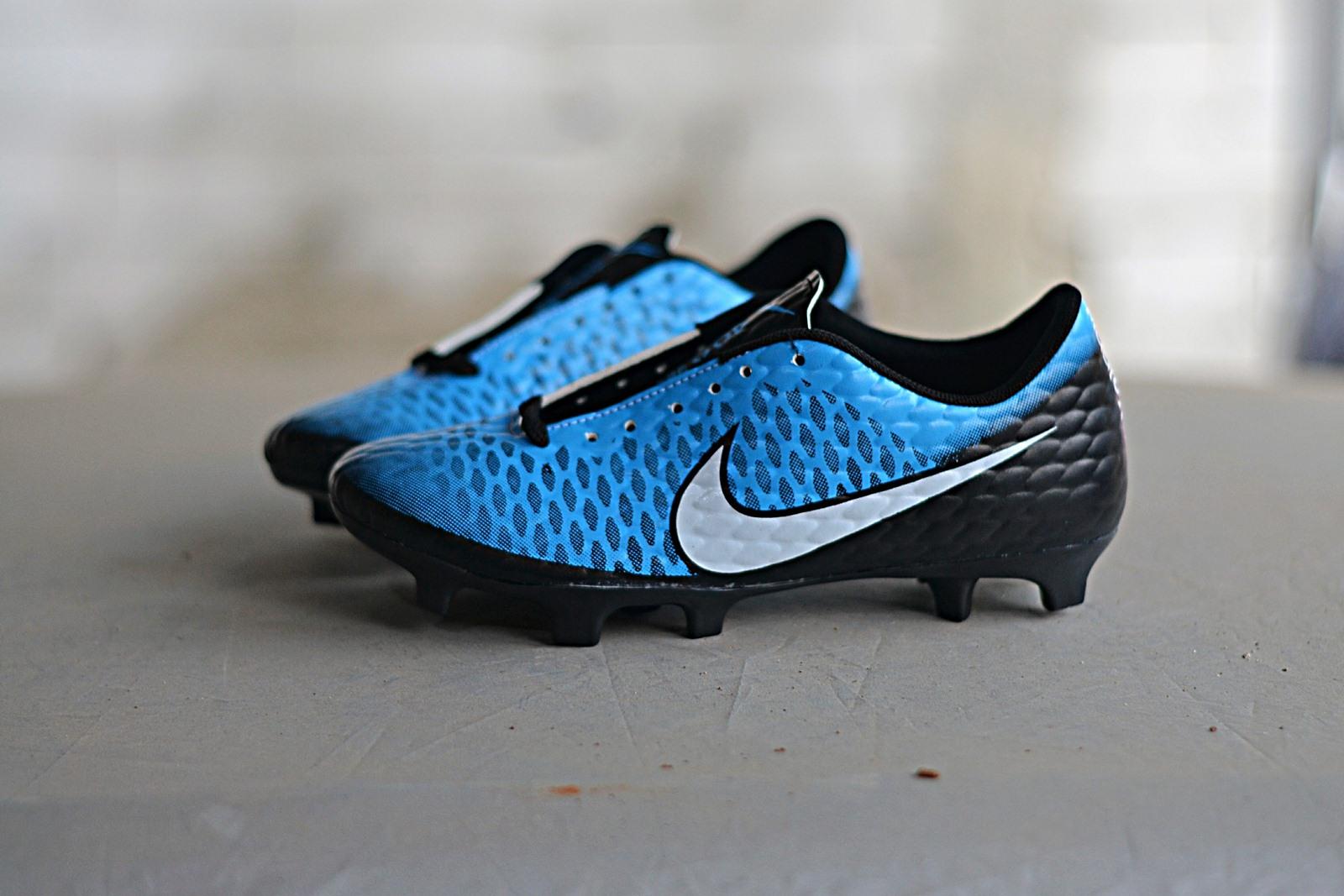 sepatu sepak bola anak laki laki size 33 34 35 36 37 warna BIRU sepatu sepak bola anak laki laki size 33 34 35 36 37 warna BIRU