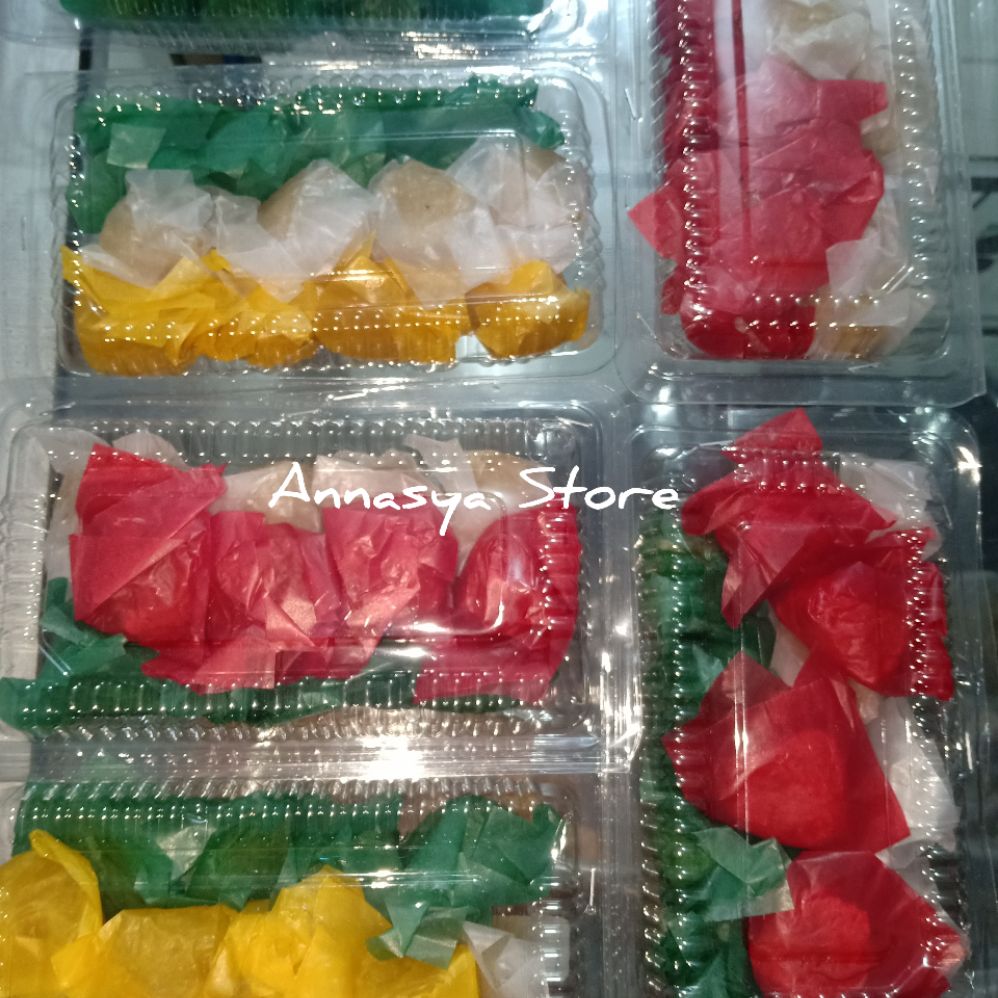 Wajik Nanas / Wajit Ketan Isi 12pcs Asli Bogor Wajik Nanas / Wajit Ketan Isi 12pcs Asli Bogor