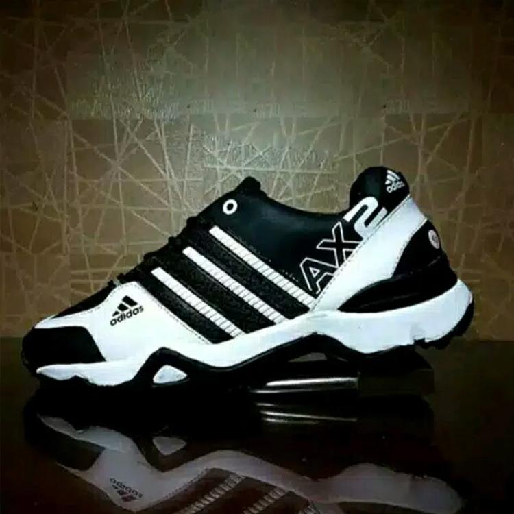 sepatu tracking model ax2 hitam strip putih / sepatu running pria / sepatu sport pria / sepatu pria sepatu tracking model ax2 hitam strip putih / sepatu running pria / sepatu sport pria / sepatu pria