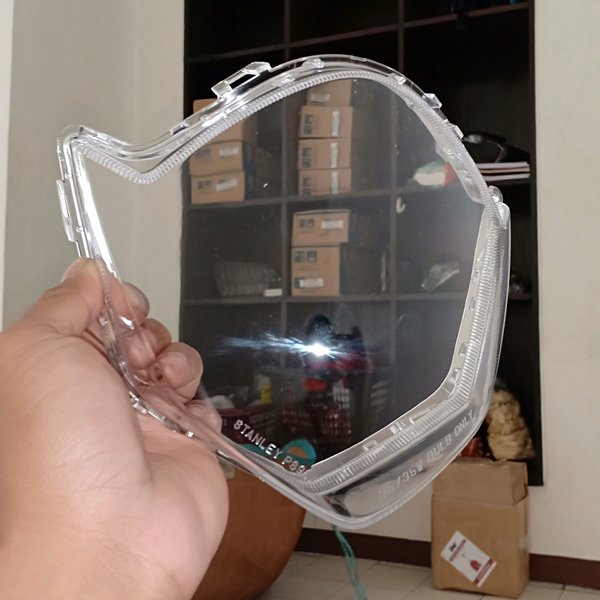 mika lampu depan reflektor vixion lama 2010 up mika lampu depan reflektor vixion lama 2010 up