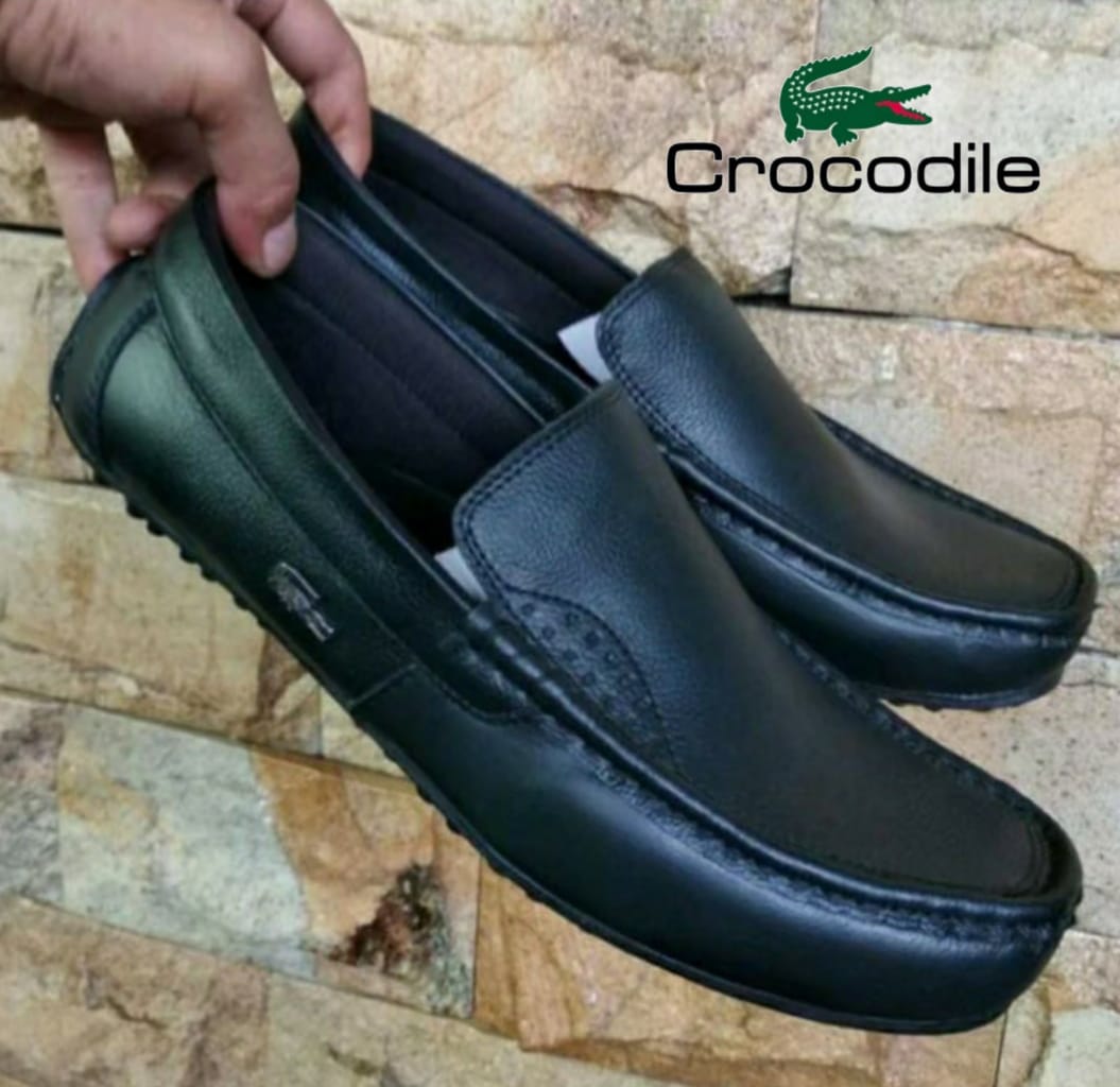 PROMO !!! Sepatu slip on Kulit Pria Crocodille Bintik Kulit Asli Hitam-Coklat (Sepatu kasual sepatu casual pria. Sepatu Kerja. Sepatu Formal. Sepatu Santai. Sepatu Slop. Sepatu Selop. Sepatu Pentofel Sepatu kuliah. Sepatu kickers. sepatu murah) PROMO !!! Sepatu slip on Kulit Pria Crocodille Bintik Kulit Asli Hitam-Coklat (Sepatu kasual sepatu casual pria. Sepatu Kerja. Sepatu Formal. Sepatu Santai. Sepatu Slop. Sepatu Selop. Sepatu Pentofel Sepatu kuliah. Sepatu kickers. sepatu murah)