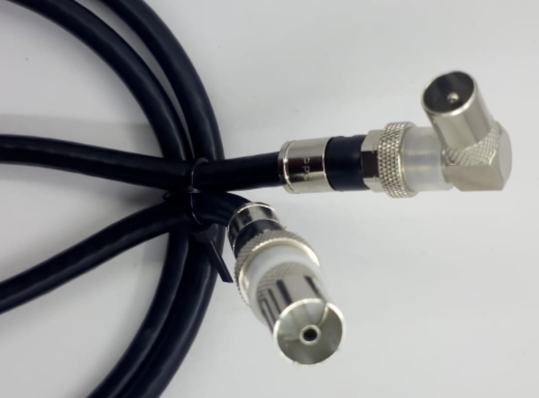 kabel loop out antena female to male L 1m kabel loop out antena female to male L 1m