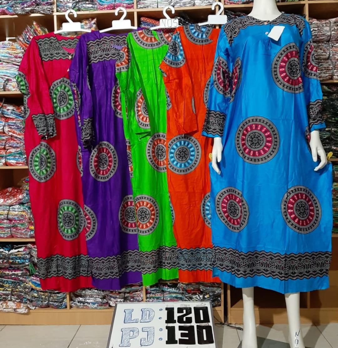 Gamis harian adem motif circle Gamis harian adem motif circle