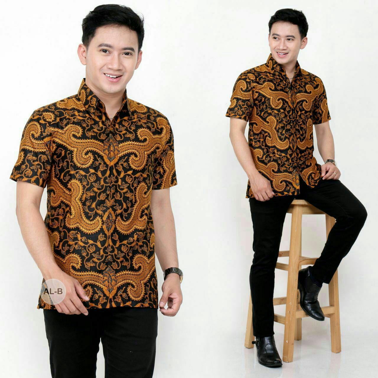 Baju Batik Pria Lengan Pendek - Kemeja Batik Baju Batik Pekalongan New Motif Best Seller Hem Batik Terlaris Baju Batik Pria Lengan Pendek - Kemeja Batik Baju Batik Pekalongan New Motif Best Seller Hem Batik Terlaris