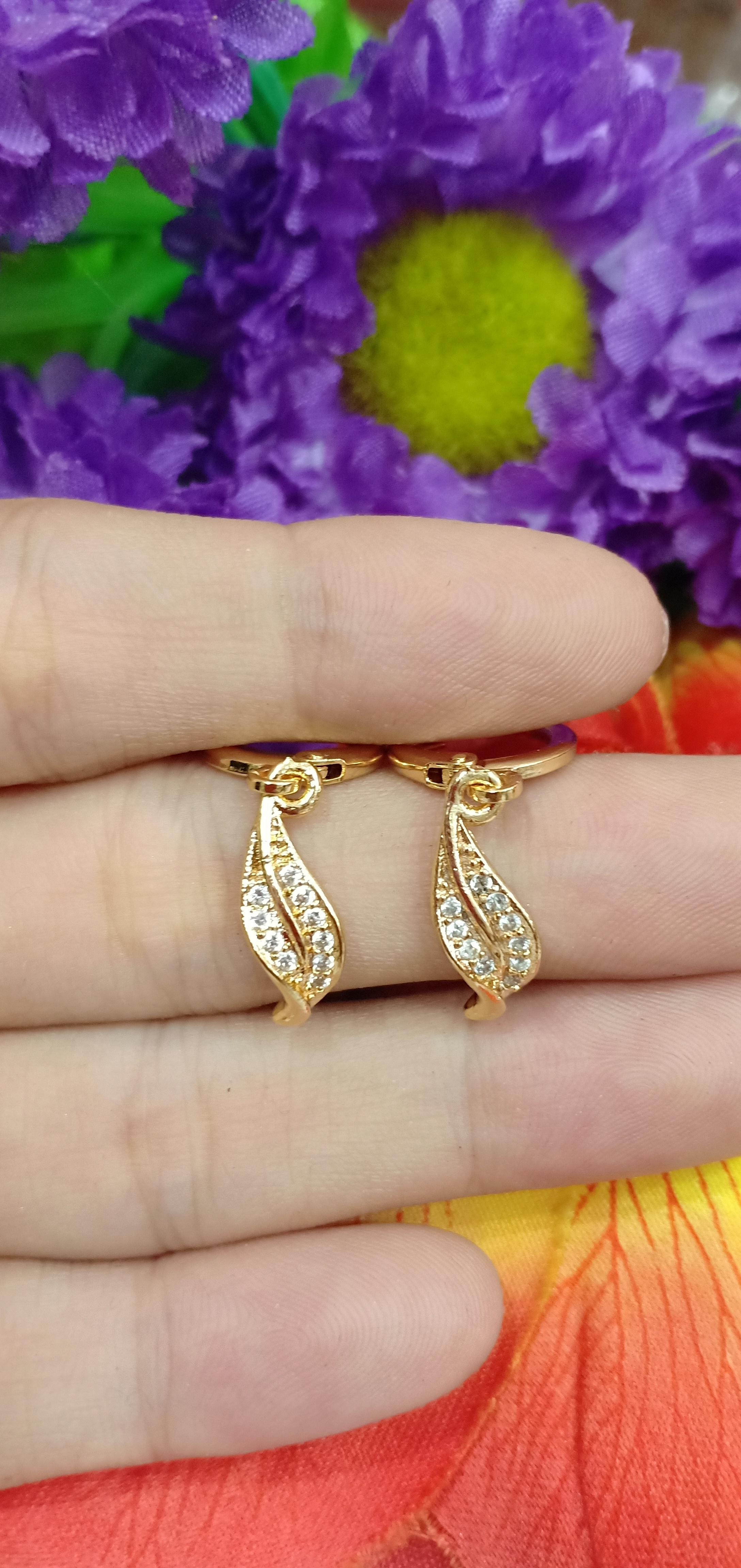 Anting Dewasa Revisi Anting Dewasa Revisi