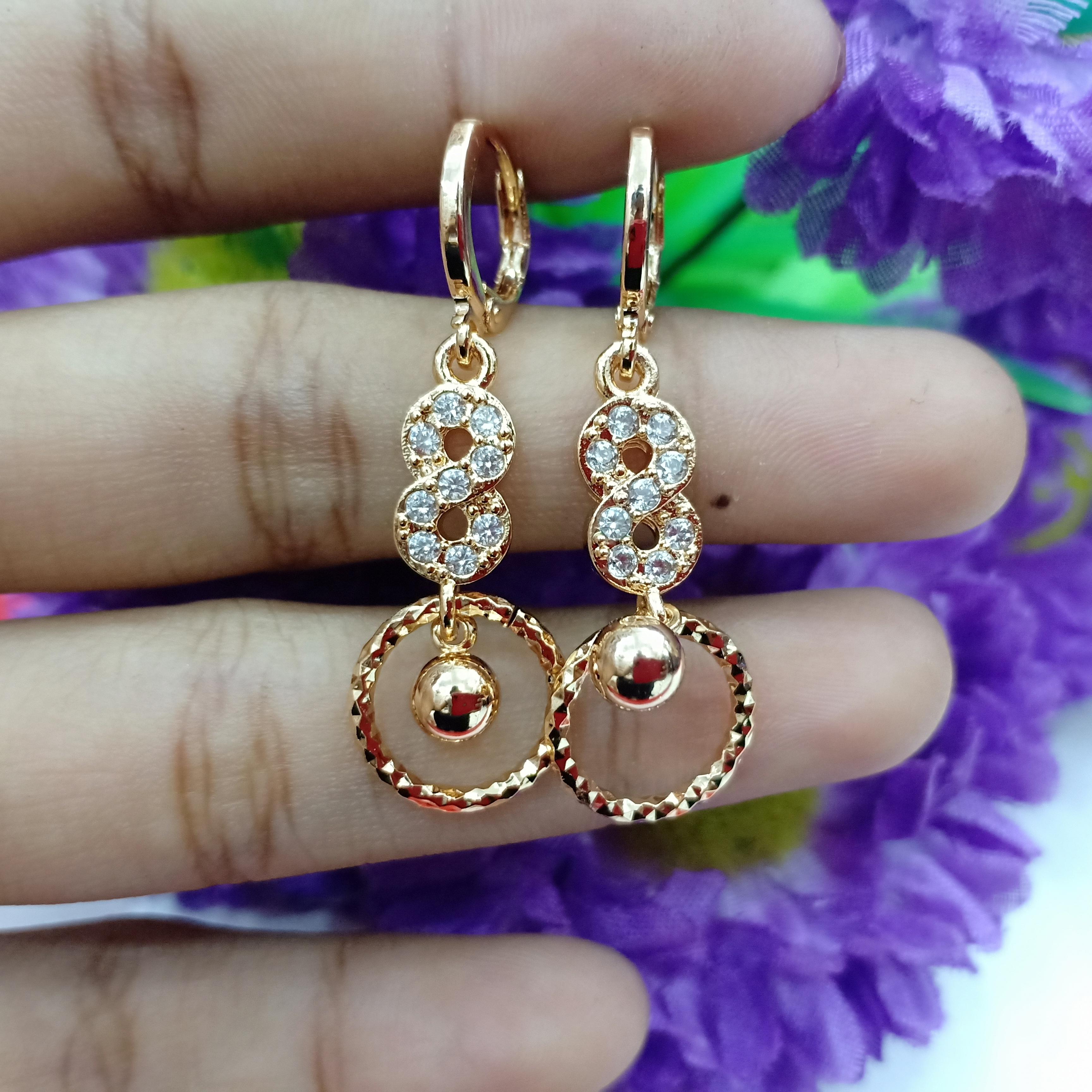 Anting Dewasa Revisi Anting Dewasa Revisi