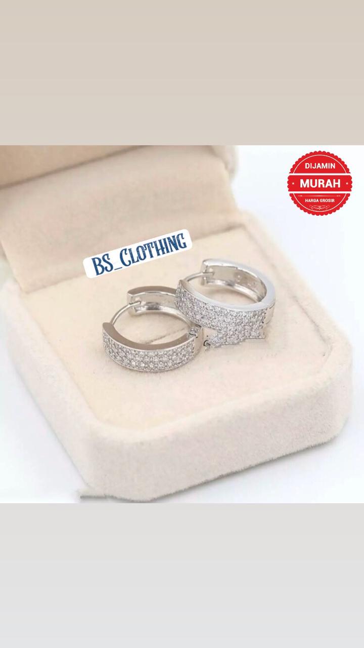 BS_CLOTHING/ACCECORIES ANTING/ANTING LAPISAN EMAS/ANTING TIDAK LUNTUR/ANTIG PUTIH BS_CLOTHING/ACCECORIES ANTING/ANTING LAPISAN EMAS/ANTING TIDAK LUNTUR/ANTIG PUTIH