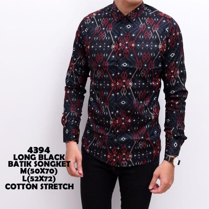 Kemeja Batik Songket Pria Black Panjang Kantor Slimfit Baju BatikKODE 3635 Long Black Songket Batik  TULIS SIZE DI KOLOM KETERANGAN SAAT ORDER  Detail Ukuran Lebar Dada X Panjang  Ada di Gambar M (50x70) L (52x72)   BAHAN ; KATUN STRETCH  SIZE : M DAN L