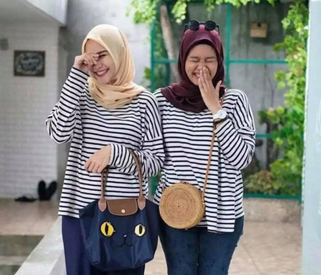 Atasan Wanita Baju Blouse Turtel Gucci Rajut Cream Theme Atasan Wanita Baju Blouse Turtel Gucci Rajut Cream Theme