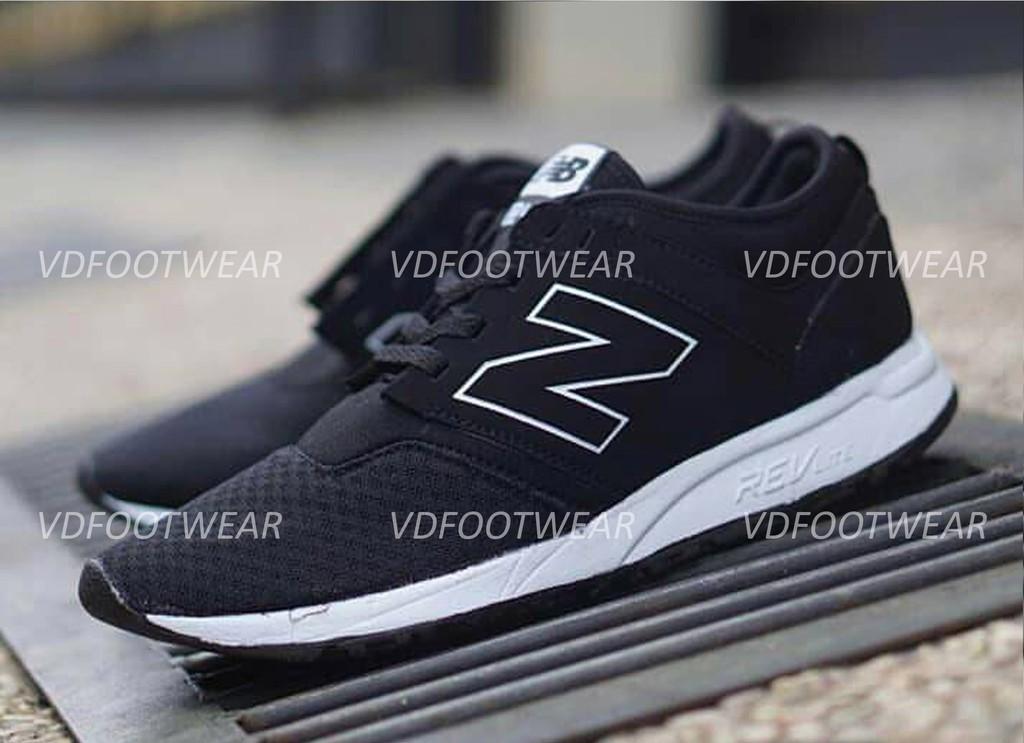 TOURSH Pria Kasual Sepatu Pria Sepatu Sneakers Berlari Sepatu Olahraga Shoes New Balance Hitam Navy Maroon