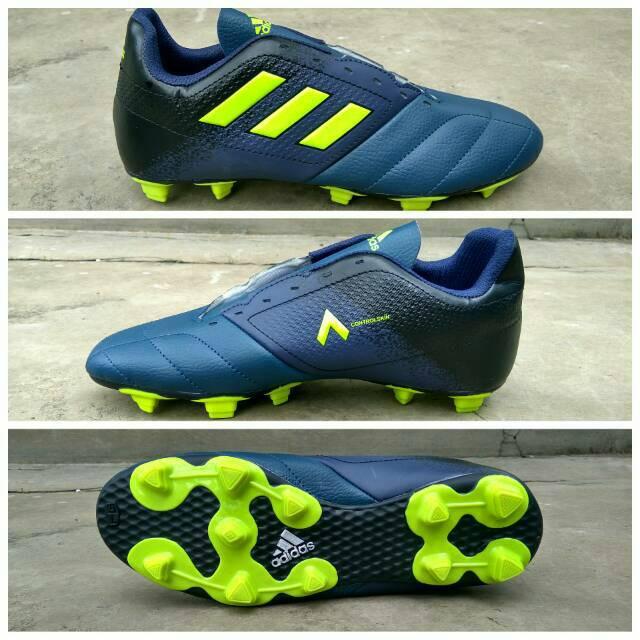( BONUS KAOS KAKI ) sepatu bola adida