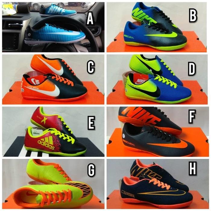 sepatu futsal anak nike adidas specs