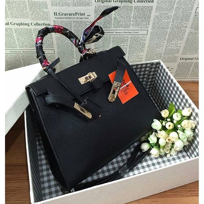 Hermes Kelly Taiga Large Black