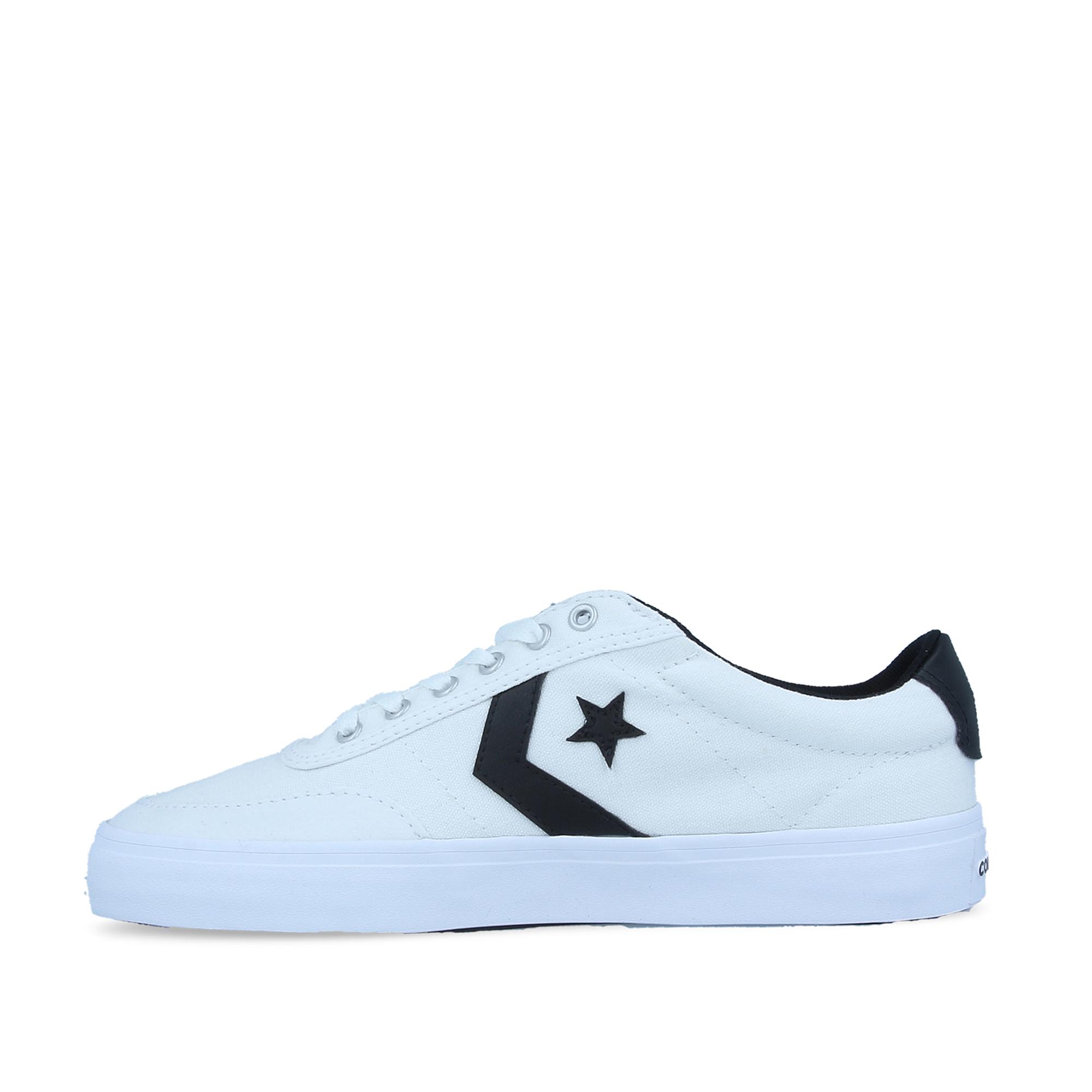 CONVERSE COURTLANDT - OX - WHITE/BLACK - CON161602C Januari 2019 - 2 CONVERSE COURTLANDT - OX - WHITE/BLACK - CON161602C - 2