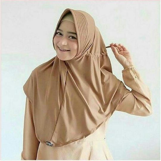 TERMURAH !! SOCIALITE Hijab Jilbab Instan Serut Jokowi Jersey ( Kerudung instan, jilbab khimar) TERMURAH !! SOCIALITE Hijab Jilbab Instan Serut Jokowi Jersey ( Kerudung instan, jilbab khimar)