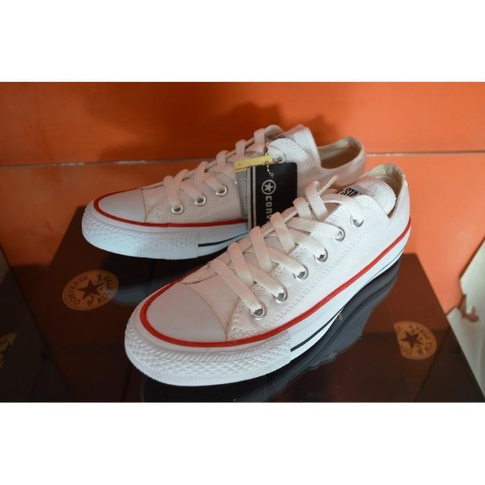 Sepatu pria wanita Converse putih