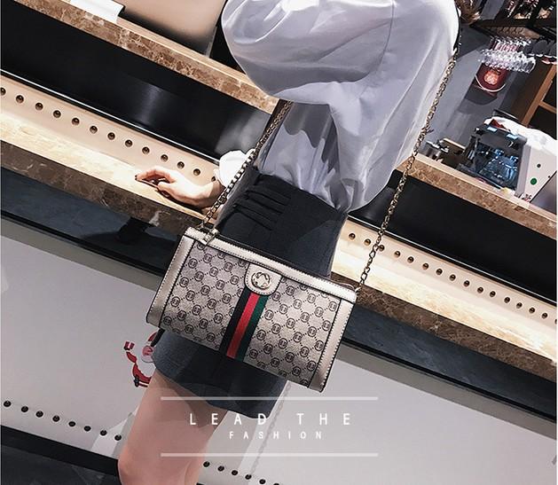 Tas Selempang Atau Clutch Wanita Import Terbaru CP 296 Januari 2019 - 2 Tas Selempang atau Clutch Wanita Import Terbaru CP 296 - 2